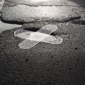 Reaktív aszfalt vs. Hagyományos hidegaszfalt: Mi a különbség?